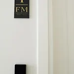 Fm 3* بومبيي