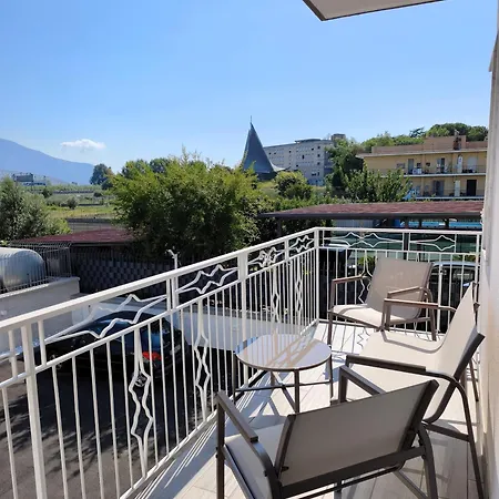 Πανσιόν Fm 3*